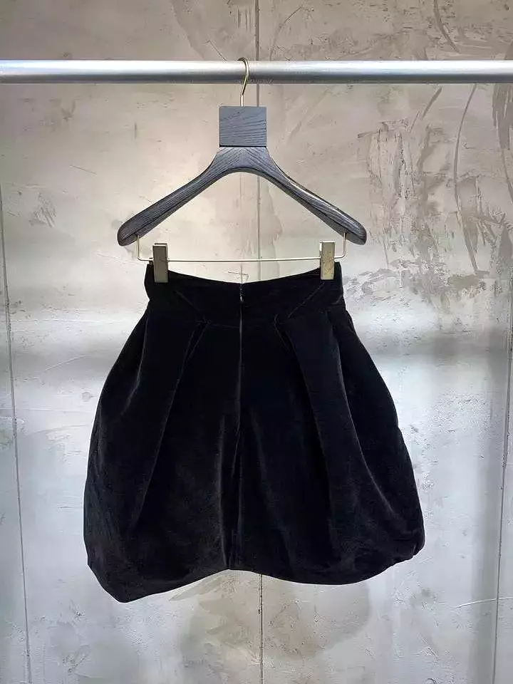 Velour Ruched Above The Knee Skirt in Black