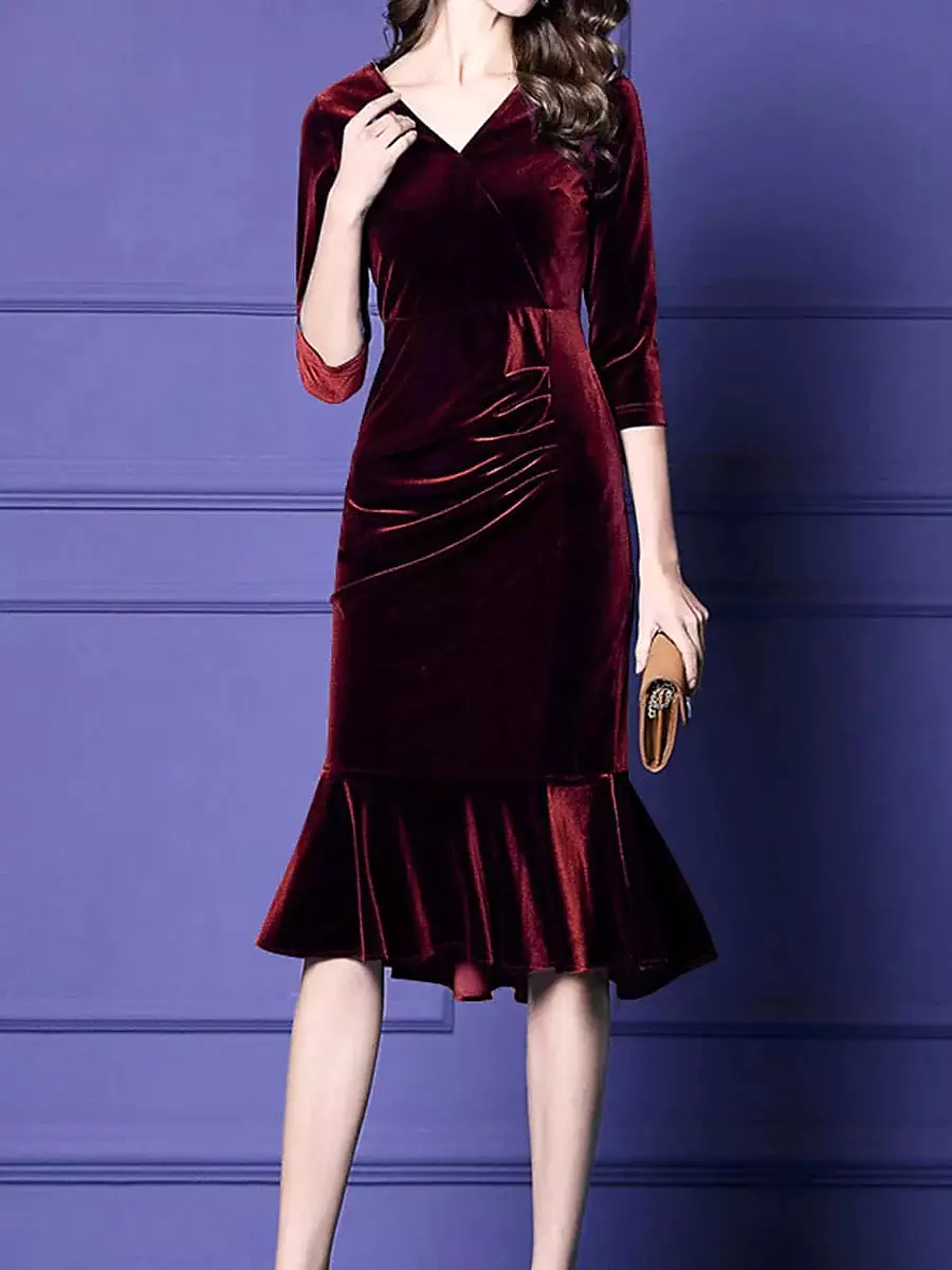 Velvet V-Neck Plus Size Midi Dress for Winter and Valentine's Day